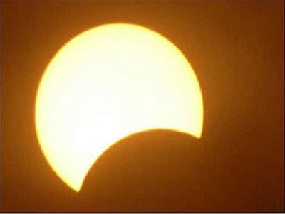 2014-eclipse-parcial-de-sol-escorpio